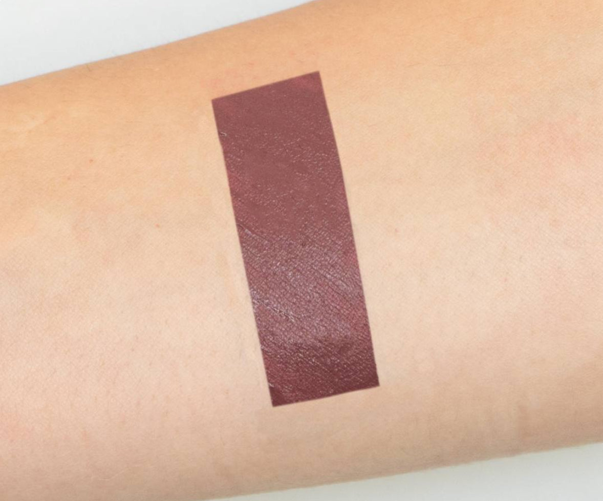 FLÜSSIGER LIPPENSTIFT MIT MATTEM EFFEKT UND LANGEM HALT – DARK PLUM MKLIP37